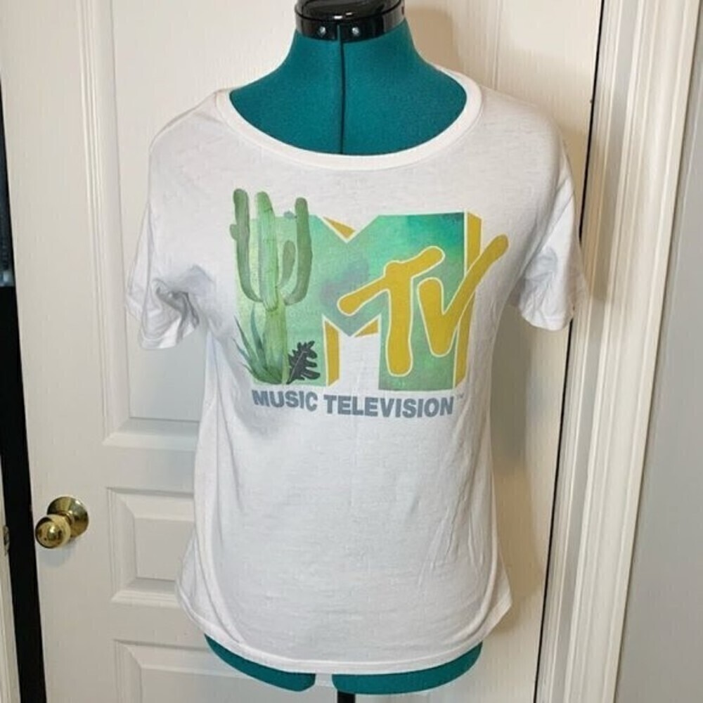MTV Music Television Casual Crop Summer Vintage Lightweight Short Sleeve T Shirt